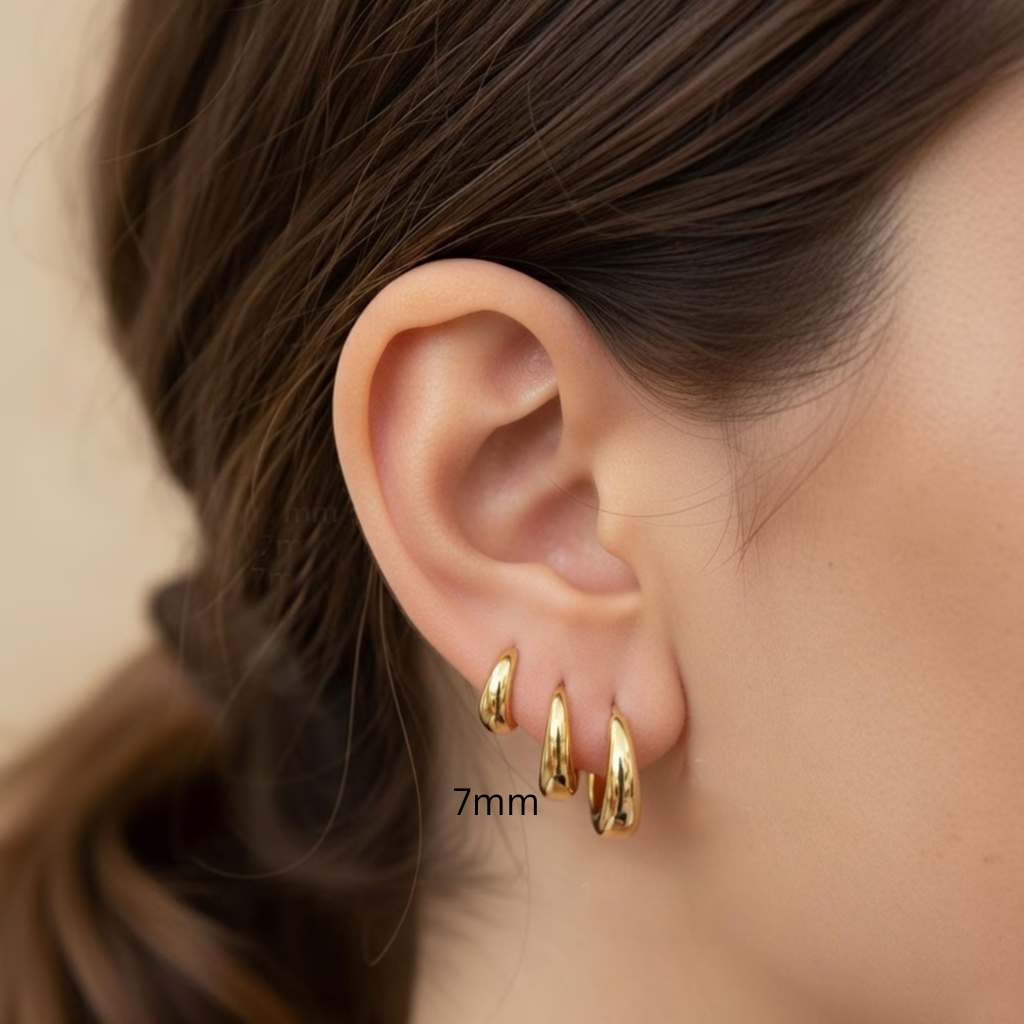 Main character Single Earring - Taper Hoop